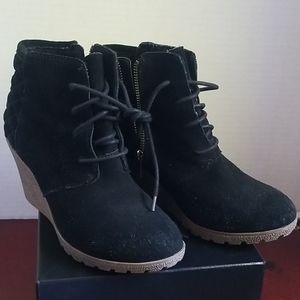 Women's shoes